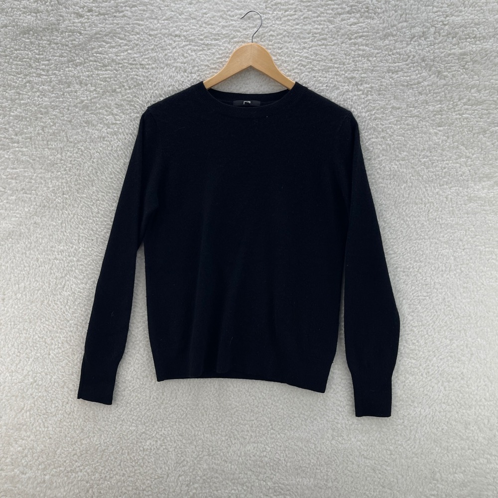 Uniqlo Sweater Mens M Black Cashmere Crewneck Soft Luxury Preppy Essential Cozy